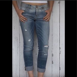 DEAR JOHN / Madison Girlfriend Medium Washed Distressed Crop Jeans Size 27